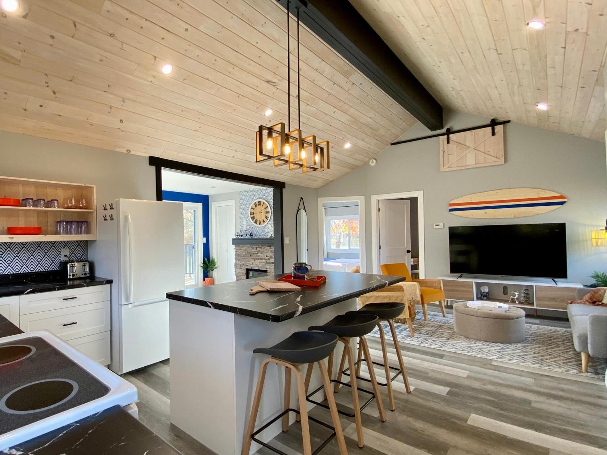 Creekside Cottage - Kayak, Sup, Fishing, Game Room, Steps To The Beach Kingsville Экстерьер фото